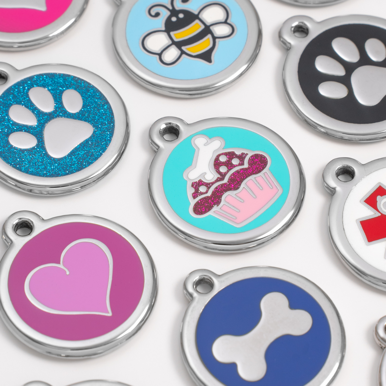 medailles pour chien colorées